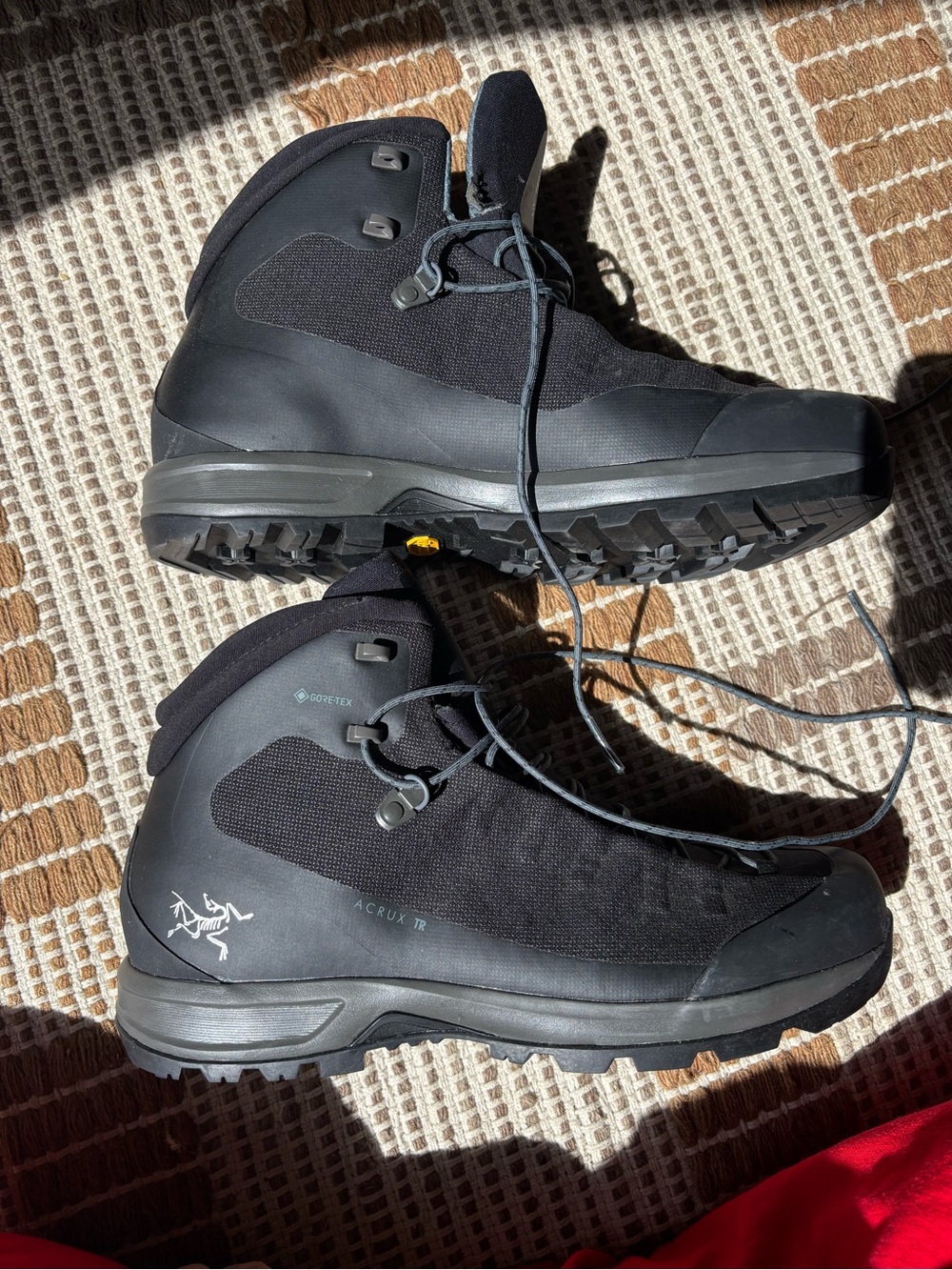 Arc'teryx Black Men's Hiking Boots